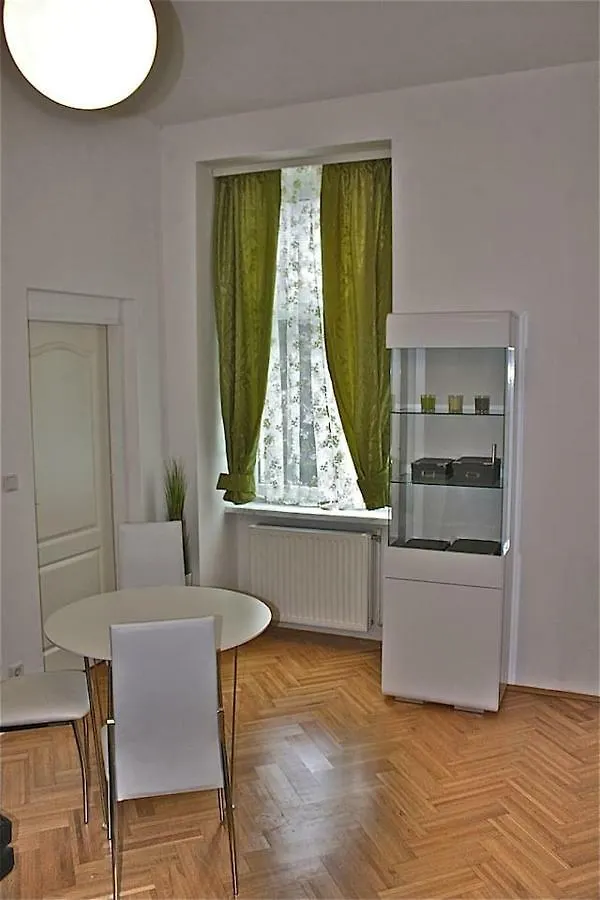 Benefitapartment Old Town Vienna Apartment